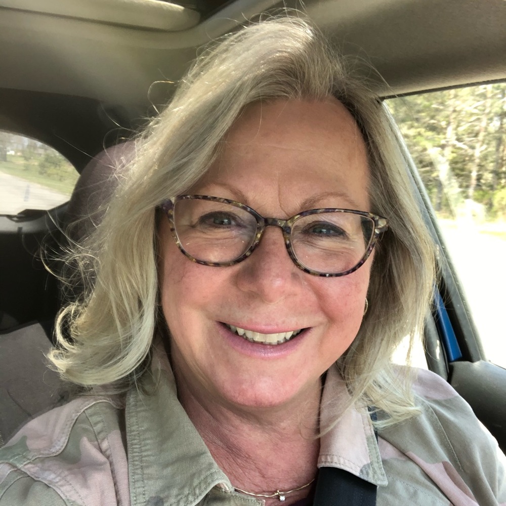 Meet your Posher, Cindi